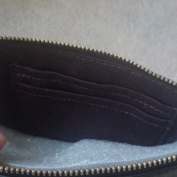 SOLD - Coach X Jean Michel Basquiat Corner Zip Wristlet -NWOT - Price Firm - Picture 8 of 11